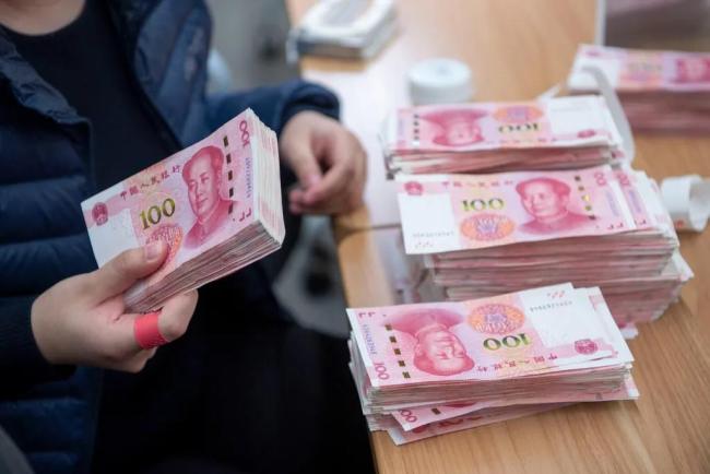银行存款少1.1万亿，股民多了196万