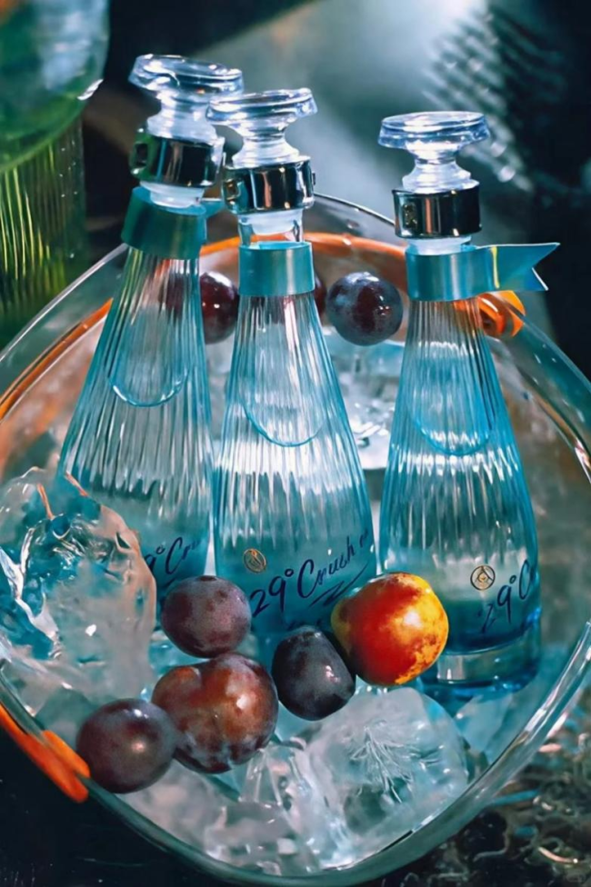 图1 29°五粮液·一见倾心