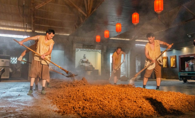 古井贡酒传统酿造车间