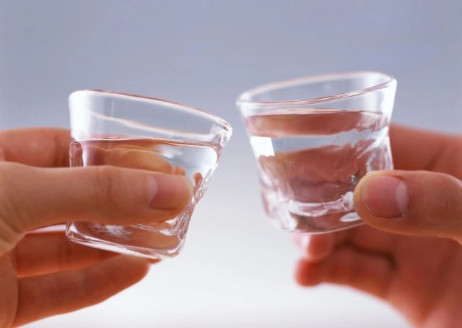 天音控股，戒不掉“酒瘾”？