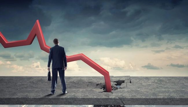 一家奢侈品百年老店走向破产