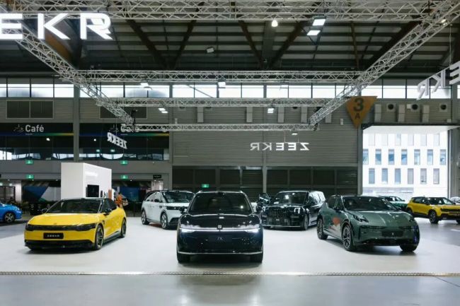 极氪提供电车召回表率：动态检测、主动召回、免费换电池