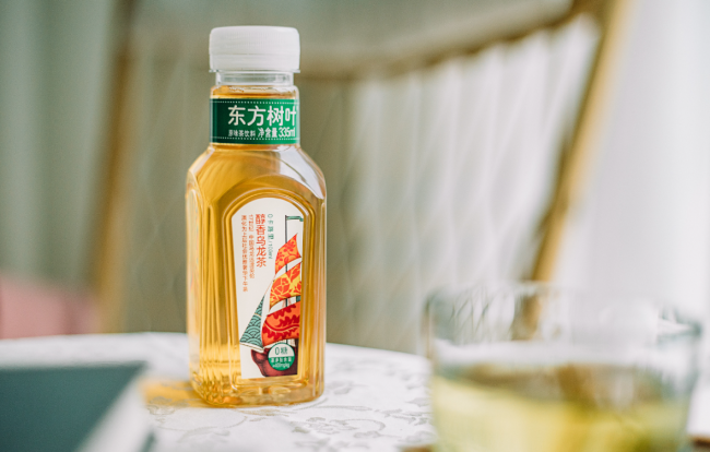 525亿元营收,农夫山泉“登顶”