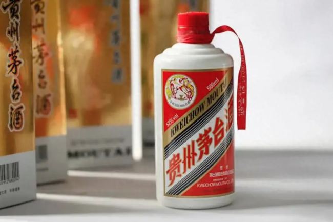 “茅台1935”产地、厂址标注惹争议，茅台回应符合规定
