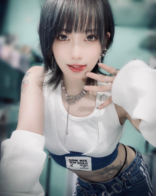 日本美女Coser kri_cos美图赏 妩媚起来又纯又欲