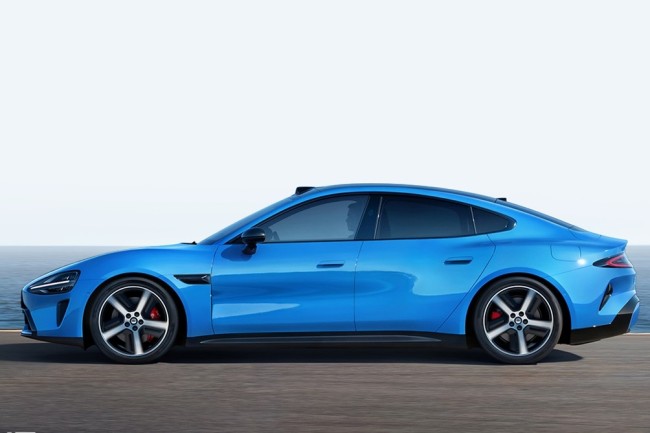 新一代小米SU7涨价了 雷军：升级特别大