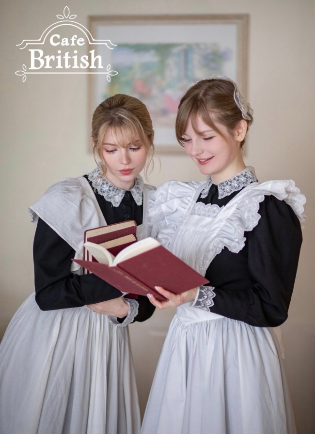 《生化4》艾什莉脸模Cos蜘蛛格温 白黑连体服显身材