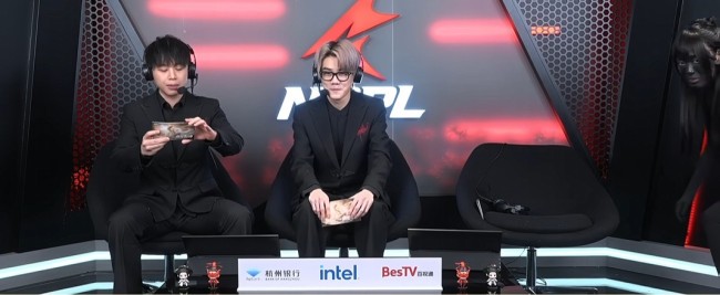 《永劫无间》女解说被批穿衣暴露 更换造型让人难蹦