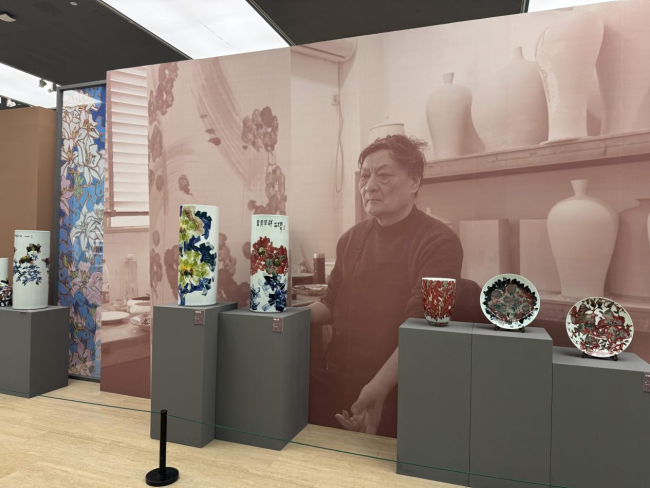 在历史纵轴和时代站位的新突破——花香深处 - 郭怡孮新作（捐赠）展即将开展