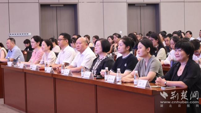 200场心理服务点亮万家灯火 2025年‌“心安宜昌·居宜娘家‘心’行动”暖心启航