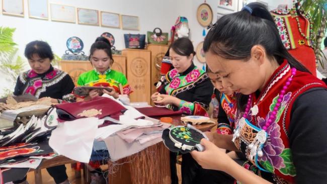 云岭芳华:在锦绣云南看见女性为文化添彩