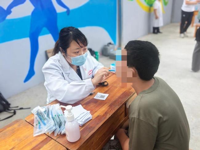 千里送医暖边陲