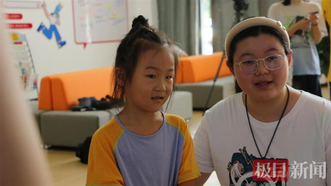 九年如一日服务新就业群体子女,爱心托管班的“母女志愿搭档”感动全场!