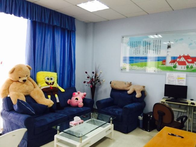 防艾四十年：可防可控背后，还有哪些值得关注？