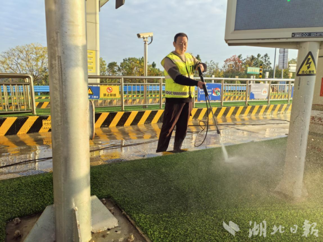 应城：“爱路”在行动 温暖旅途人