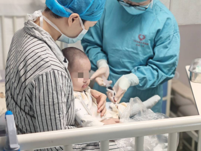 成都爱心脐带血跨越千里 在北京为罕见病宝宝点亮生命之光