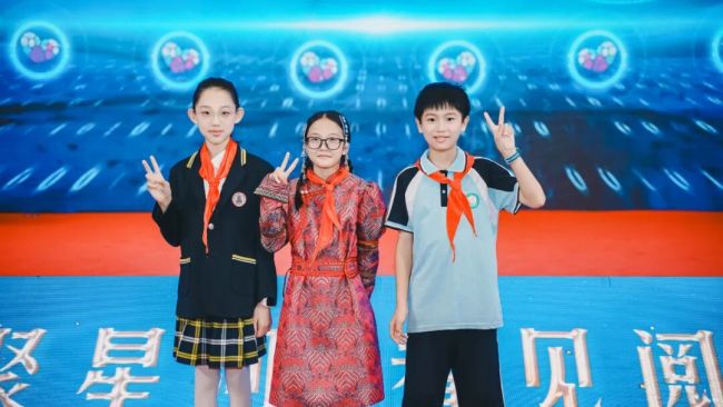 江西寻乌,有个男孩在书中找到了自己的“广阔世界”