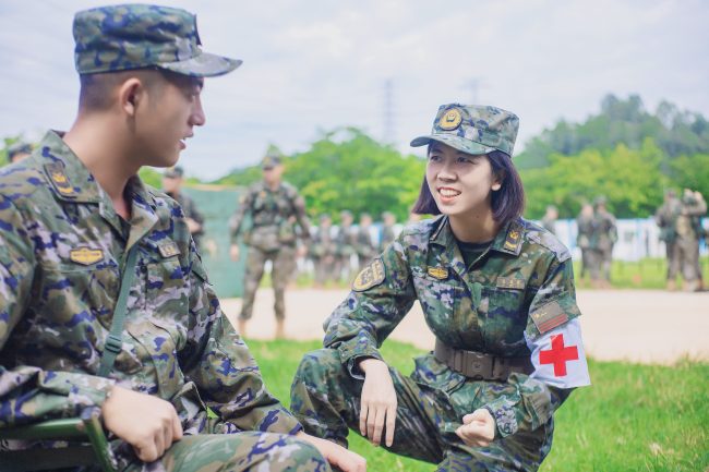 这名表现突出的女兵,原来是张桂梅的学生