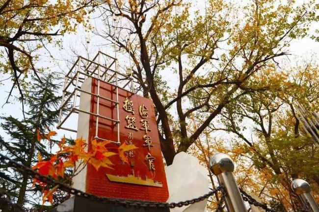 大学毕业直接当军官,海军大连舰艇学院等你来!