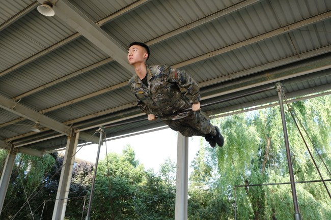 军校学员的这封家书，饱含深情！