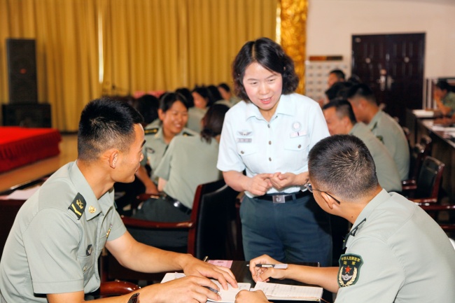 从“心”出发，为“心”赋能 ——南部战区陆军组织第三届“南陆清心”心理热线咨询师培训