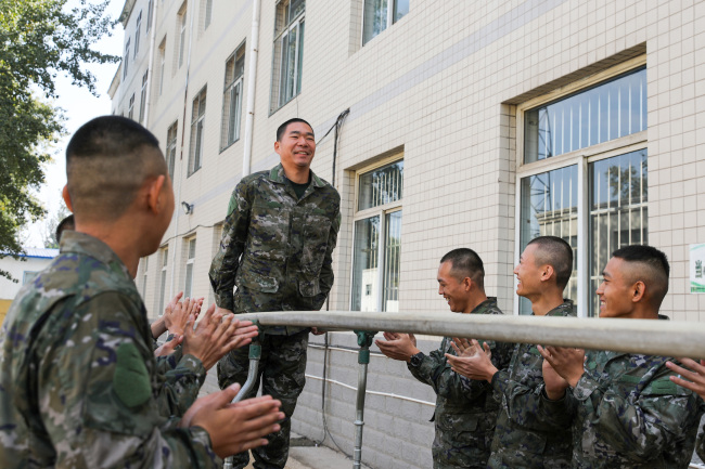 打造“服务套餐”，为新战友注入“心动力”