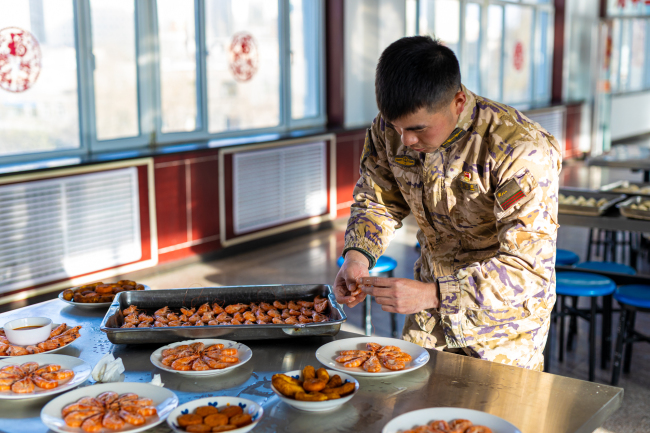 西宁支队扎实做好春节期间伙食保障工作