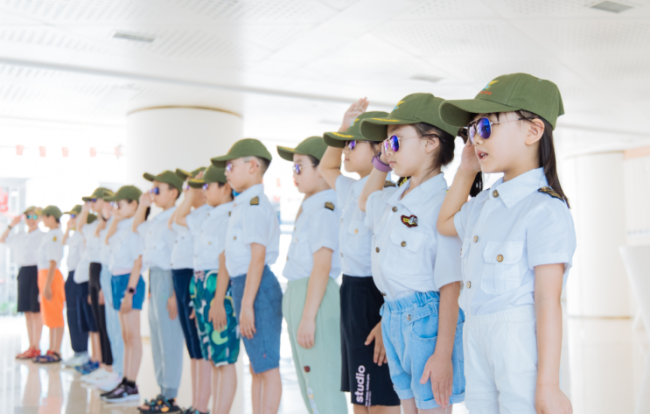 这是一份10后暑期生活图鉴