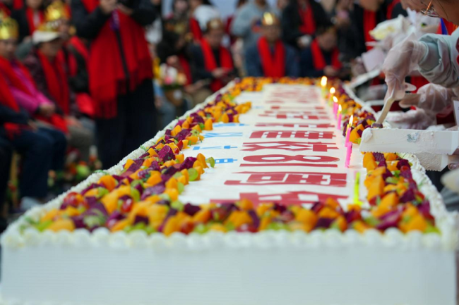 湖北工程学院：八十有一，此为佳期，我们一起过生日！