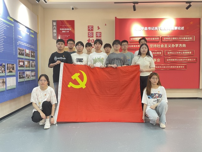 党建引领促发展，立德树人谱新篇——湖北商贸学院以高质量党建赋能应用型人才培养纪实