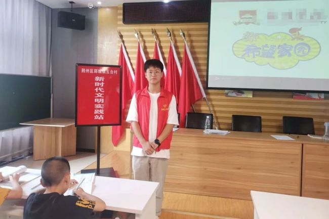 武汉纺织大学外经贸学院：应届生考公上岸！看看他是如何做到的