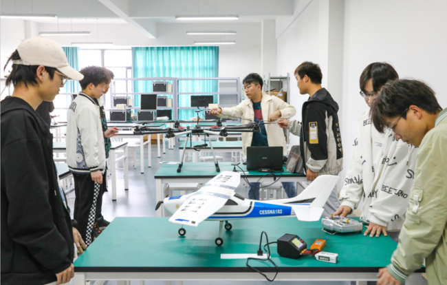 湖北商贸学院创新现代产业学院建设 打造产教融合新标杆