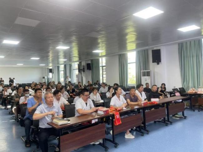 浦发银行襄阳分行：情系医者路 金融共护航