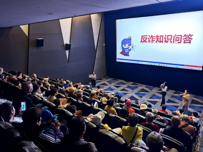 金融知识指尖传递，反诈意识心中生根——浦发银行武汉分行联合多方开展听障人士专场消保宣传活动