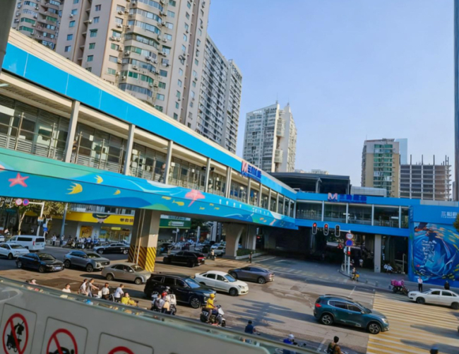 “科技蓝”让海洋欢乐触手可及  快来偶遇武汉极地海洋度假区公益列车吧