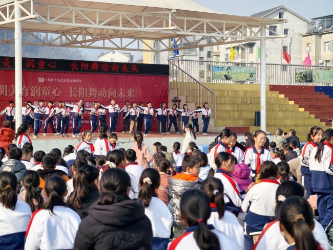 美育润童心,携手育新苗 武汉工商学院持续赋能乡村学校美育