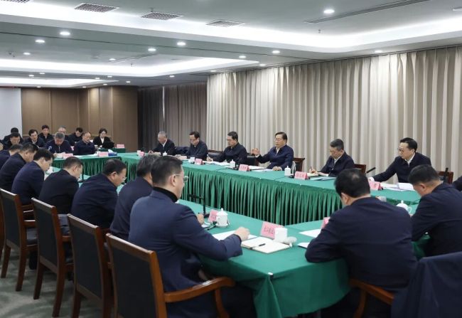 王忠林在武汉调研并召开绿色智能船舶产业高质量发展推进会 加快打造绿色智能船舶产业 为推动长江经济带高质量发展贡献更大力量