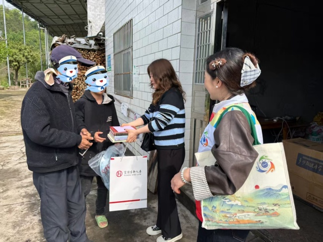 温情守护向阳花——富德生命人寿“小海豚计划”用心守护儿童成长之路