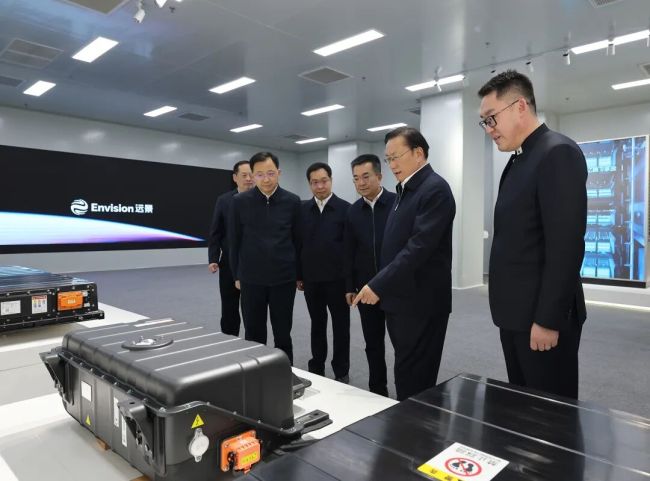 王忠林在十堰调研时强调 做强特色优势产业 构建现代化产业体系 以高质量发展实效检验学习教育成果