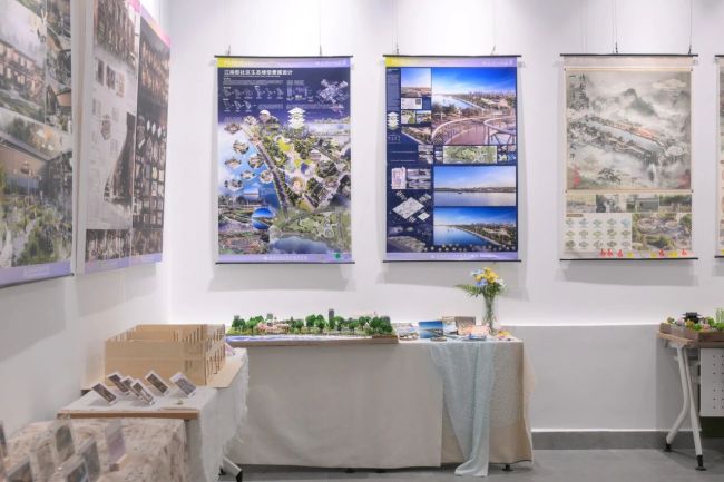 “艺”犹未尽！武汉纺织大学外经贸学院2026届毕业设计展圆满落幕