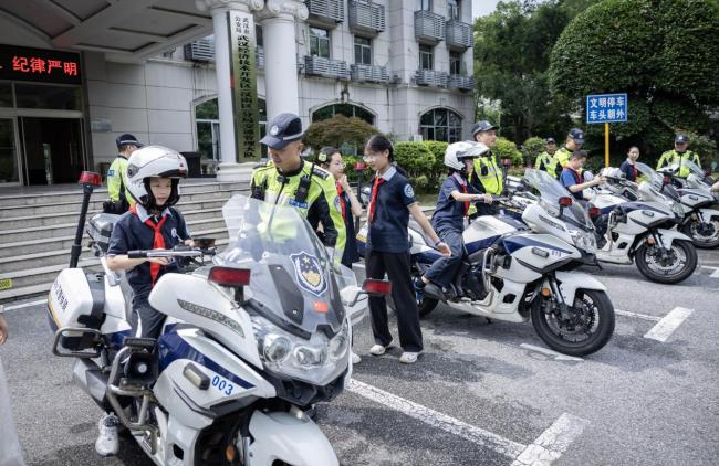 平安 “童” 行 武汉经开区这场 “六一” 沉浸式安全课太酷了