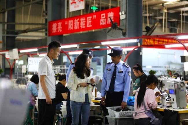 黄石公安以优质涉企服务凝聚发展动能 暖心守护 给足企业安全感