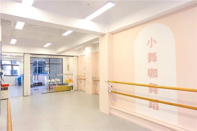 《唐宫夜宴》斩获金奖走进惠南国风舞校小舞咖舞蹈(图1)