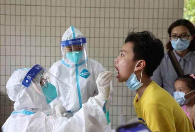 北京疫情超700人感染 出现症状核酸仍为阴性