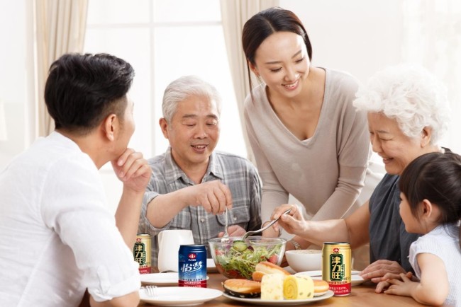 用爱守护父亲 | 从通络养生开始，守护他的“健康通道”