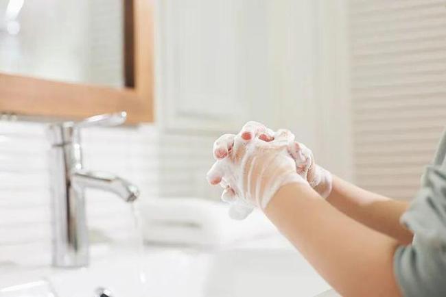 这种病毒阳性率上升！专家：多数人可自愈，别乱用药