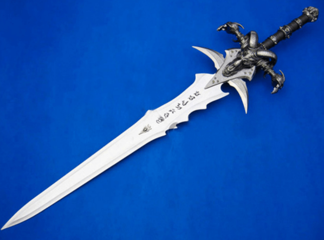 刀剑|古代有削铁如泥的神兵利器？现代制造的刀剑回到过去能否大杀四方