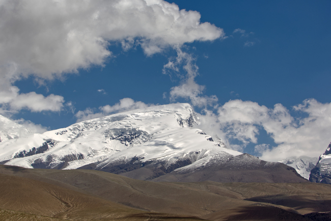 15歳の女子高生 標高7546メートルのムスタグアタ山に登頂