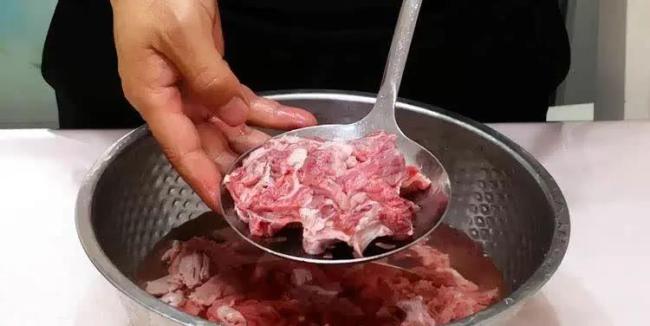 无论炒猪肉还是牛肉，做对4个步骤，入味又软嫩，还不油腻