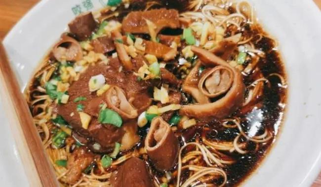 桐乡最好吃的羊肉面馆,24小时不打烊,周末上海杭州人都开车来吃